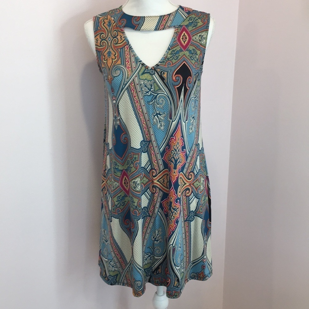 Open Triangle Neck Printed Dress size small